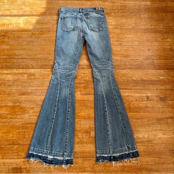 Citizens of Humanity Vintage Flare Jeans with a 70s Vibe - Picture 14 of 14